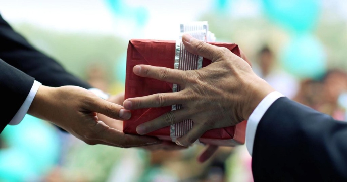 Corporate Gifting: A charismatic Act to Show Your Gratitude